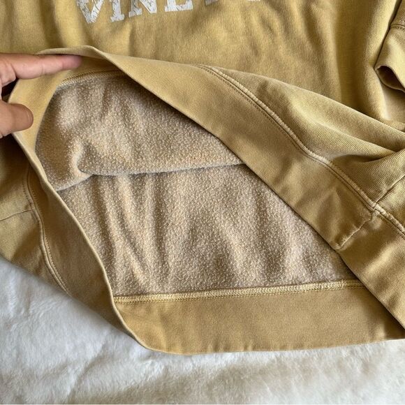 Martha’s Vineyard Comfort Colors Yellow Crewneck Sweatshirt Size Small - Picture 5 of 9